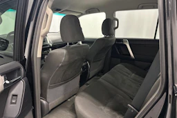 musta Toyota Land Cruiser 2011 kuva 27.