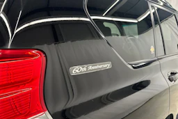 musta Toyota Land Cruiser 2011 kuva 33.