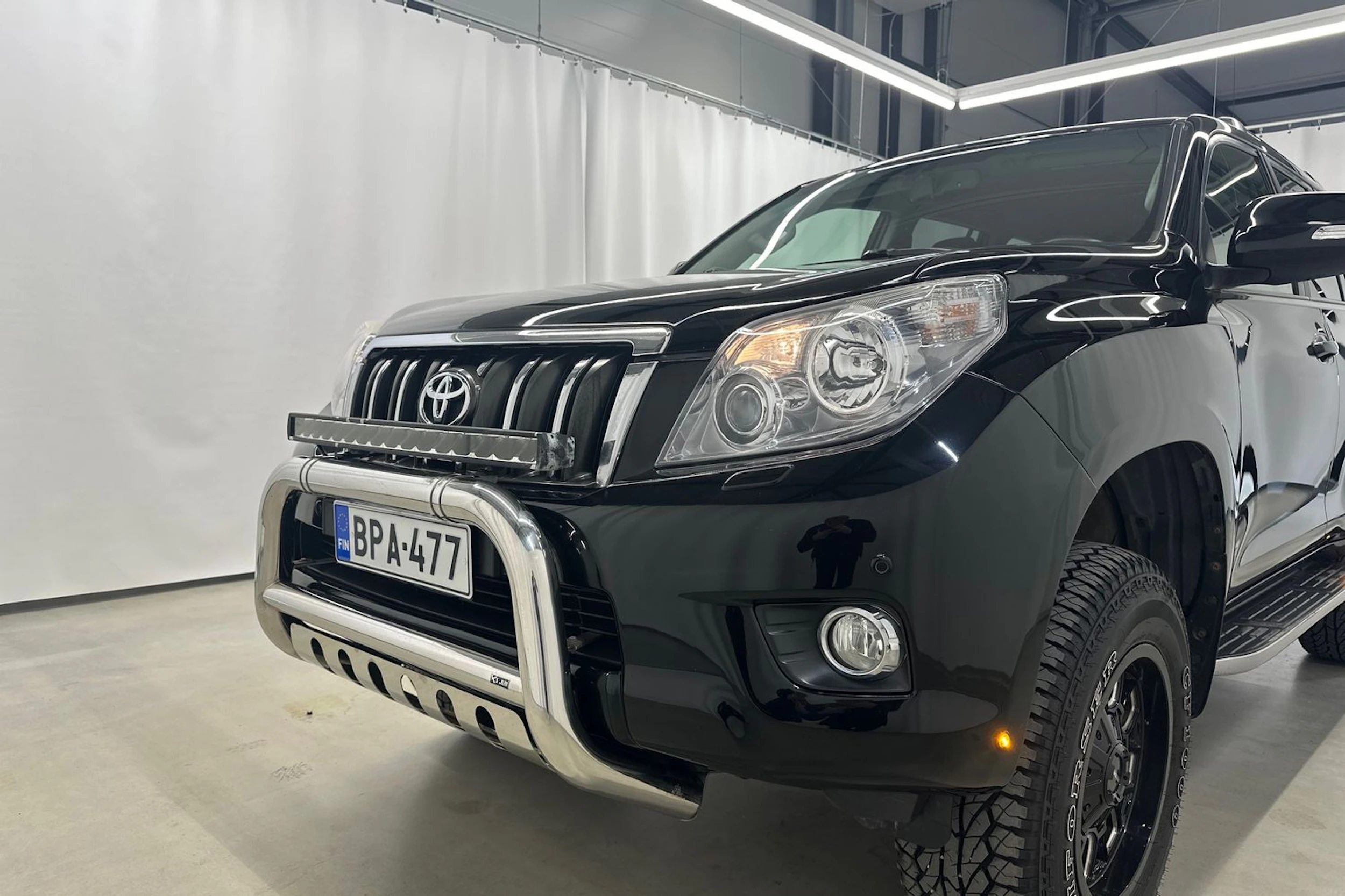 musta Toyota Land Cruiser 2011 kuva 34.