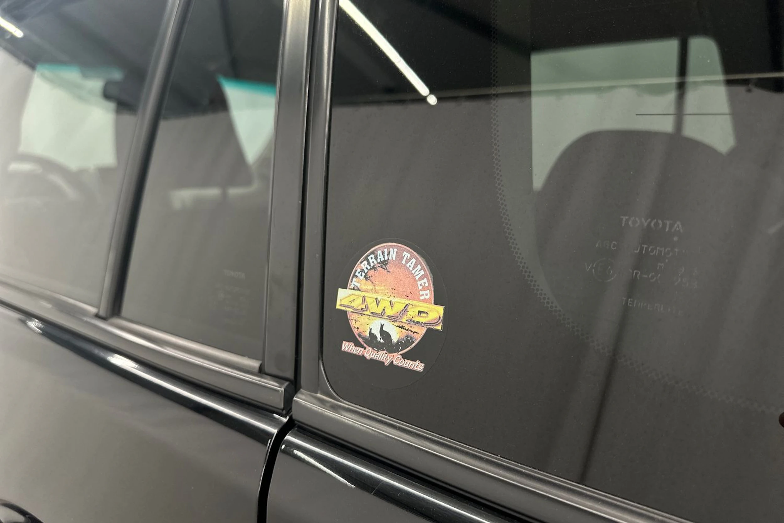 musta Toyota Land Cruiser 2011 kuva 35.
