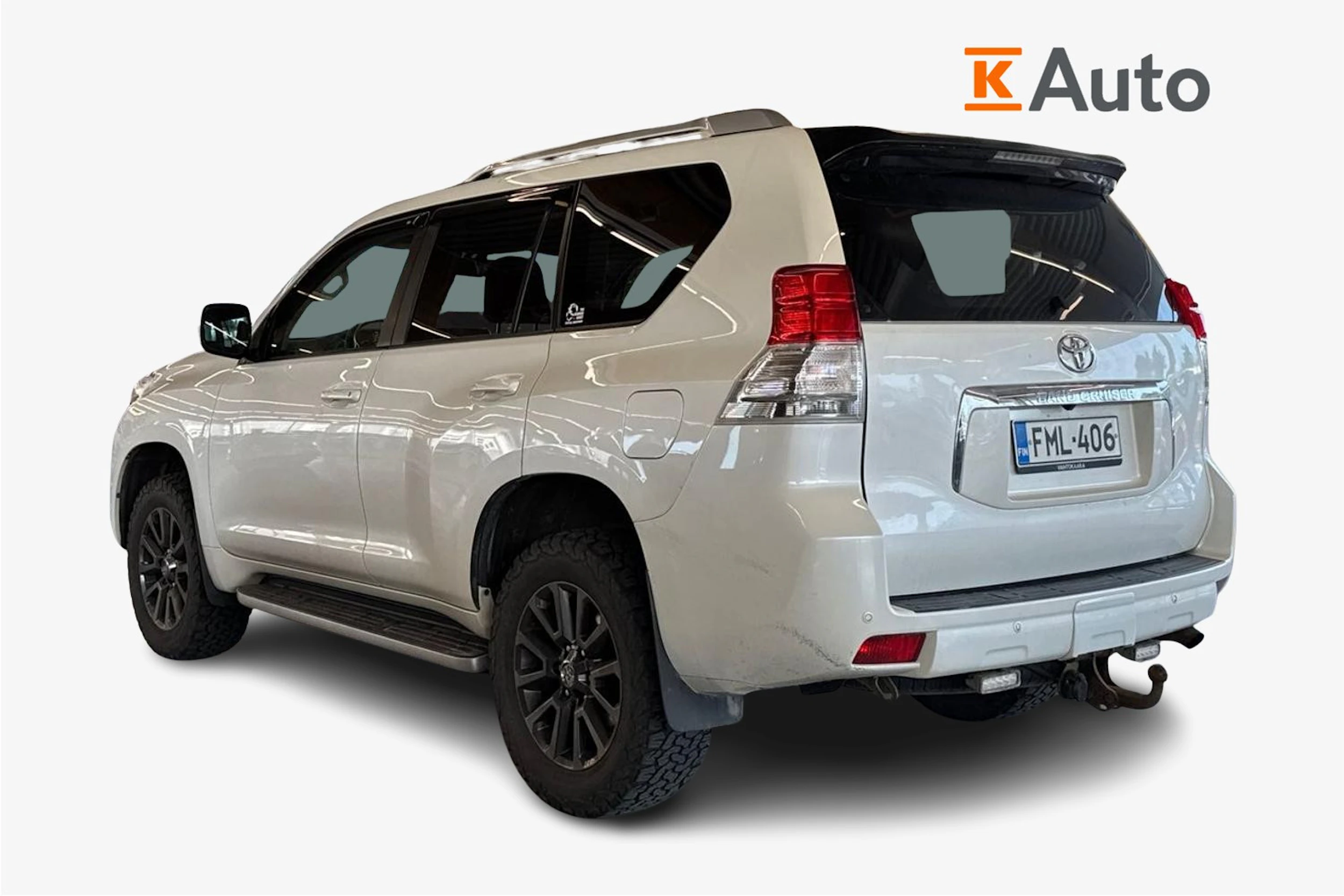 valkoinen Toyota Land Cruiser 2011 kuva 2.
