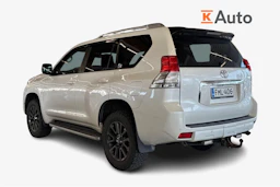 valkoinen Toyota Land Cruiser 2011 kuva 2.