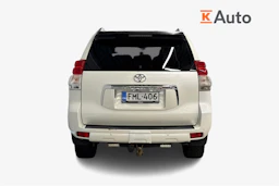 valkoinen Toyota Land Cruiser 2011 kuva 4.
