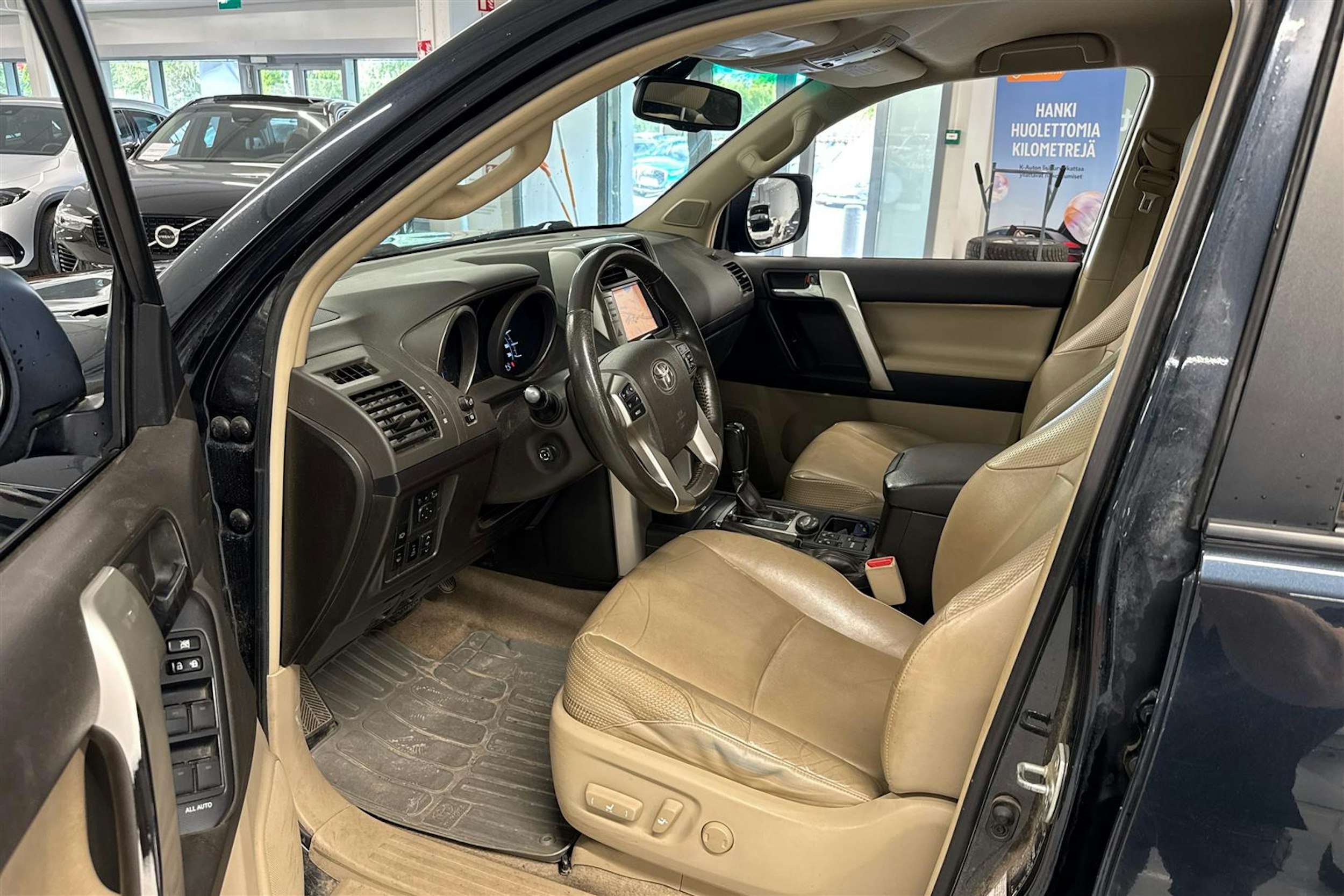 harmaa Toyota Land Cruiser 2011 kuva 3.