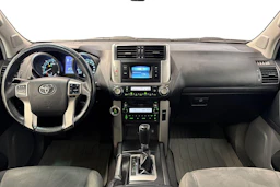 musta Toyota Land Cruiser 2011 kuva 8.