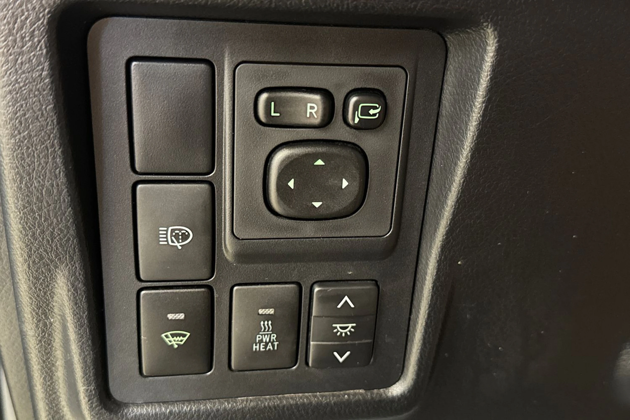 musta Toyota Land Cruiser 2011 kuva 21.
