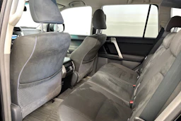 musta Toyota Land Cruiser 2011 kuva 24.