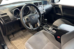 harmaa Toyota Land Cruiser 2012 kuva 3.