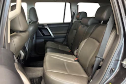 harmaa Toyota Land Cruiser 2014 kuva 11.