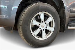 harmaa Toyota Land Cruiser 2014 kuva 12.