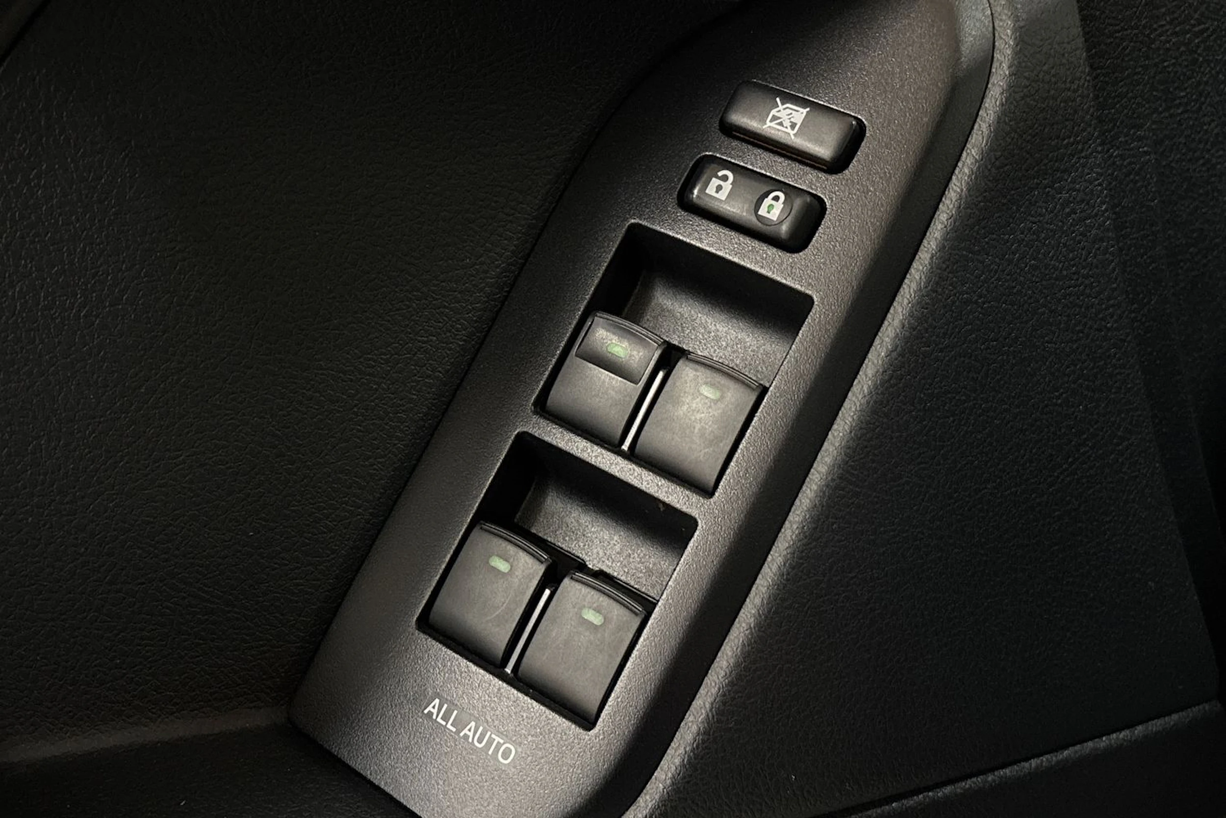 harmaa Toyota Land Cruiser 2014 kuva 13.