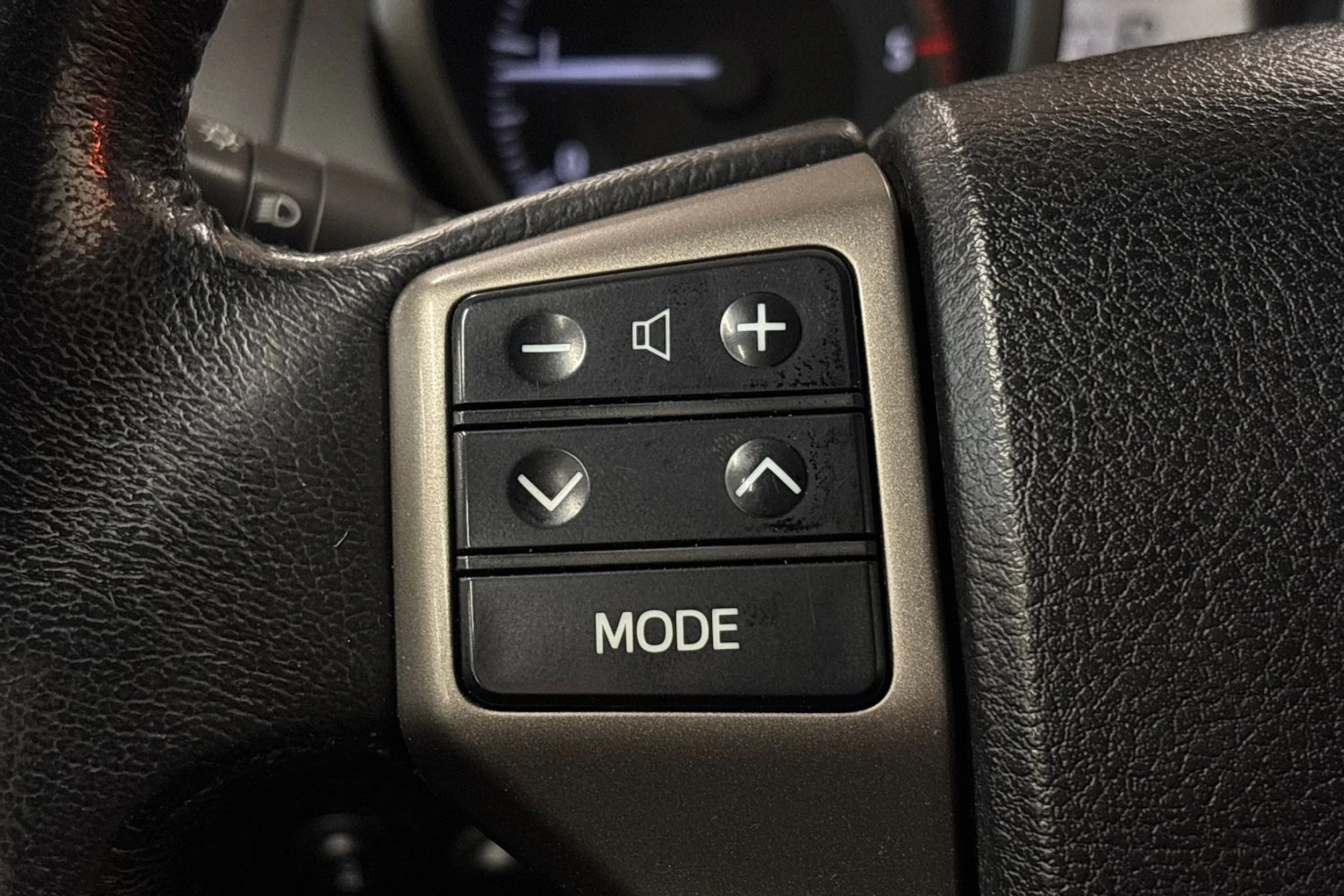 harmaa Toyota Land Cruiser 2014 kuva 16.