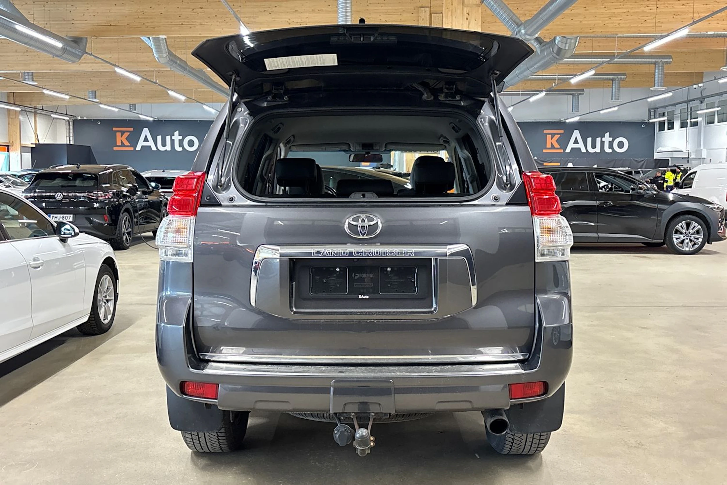 harmaa Toyota Land Cruiser 2014 kuva 26.