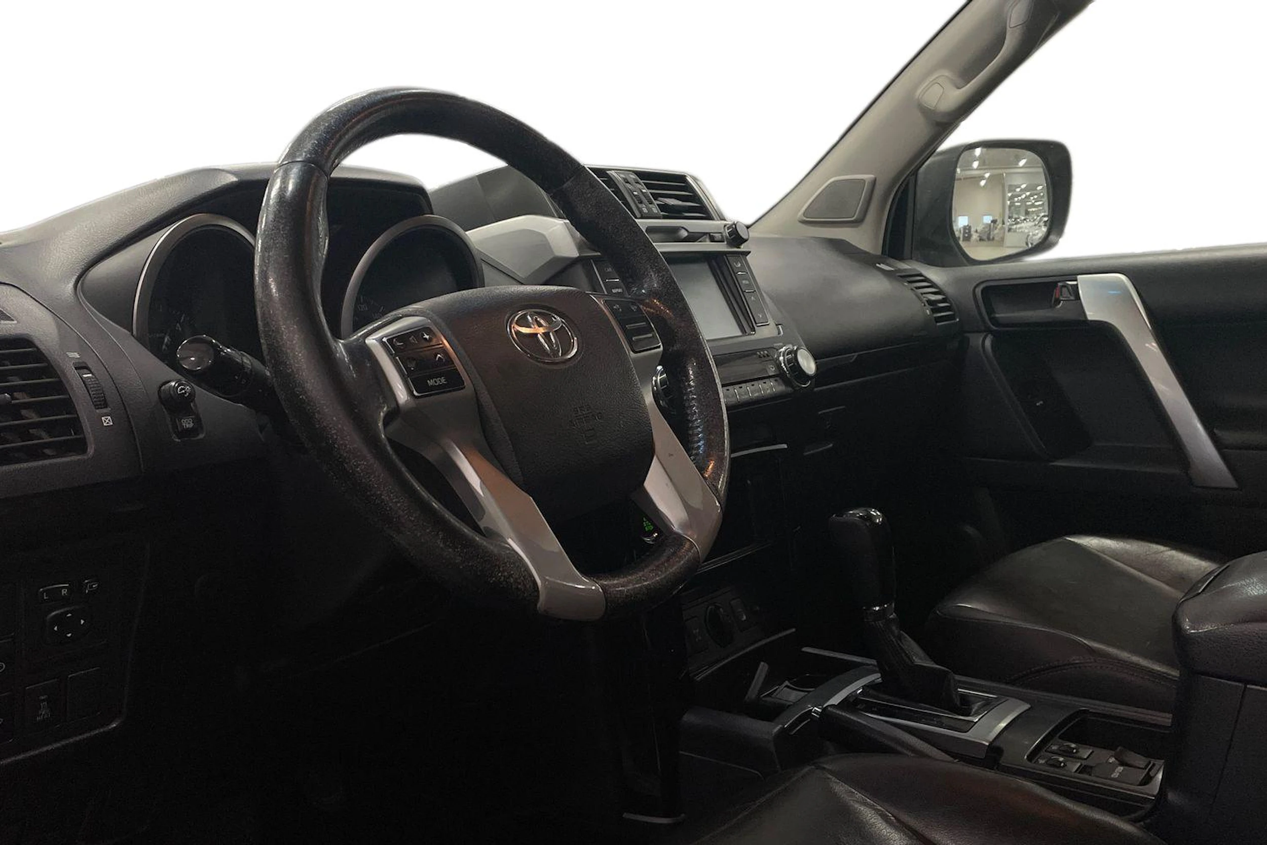 hopea Toyota Land Cruiser 2014 kuva 3.