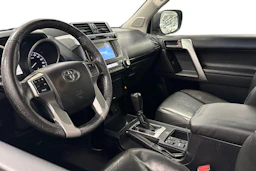 hopea Toyota Land Cruiser 2014 kuva 8.