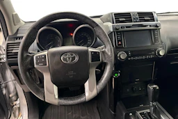 hopea Toyota Land Cruiser 2014 kuva 9.