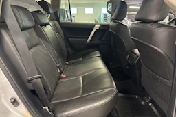 hopea Toyota Land Cruiser 2014 kuva 13.