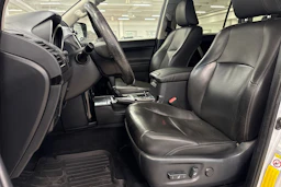 hopea Toyota Land Cruiser 2014 kuva 17.