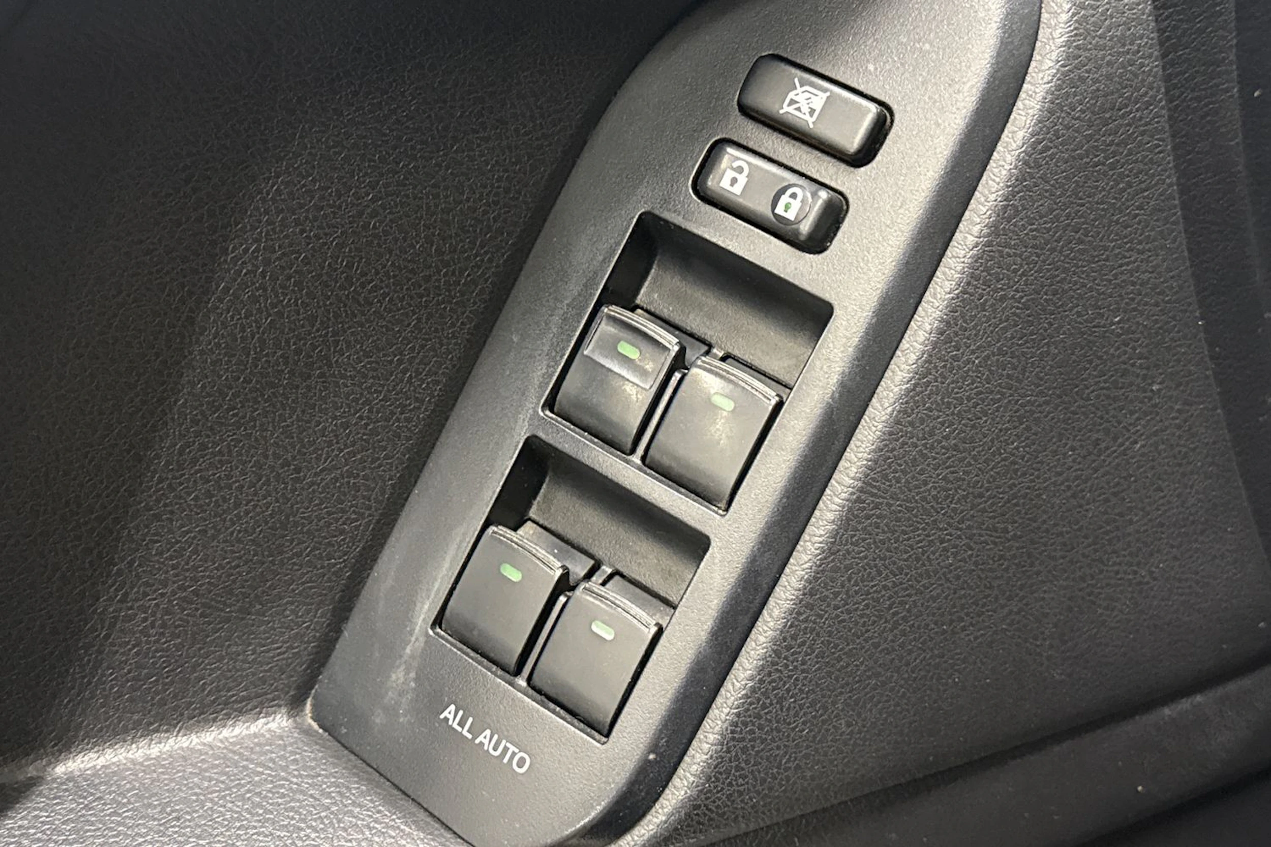 hopea Toyota Land Cruiser 2014 kuva 21.