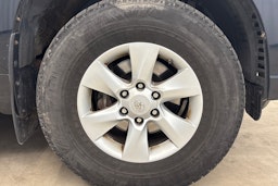 harmaa Toyota Land Cruiser 2014 kuva 9.