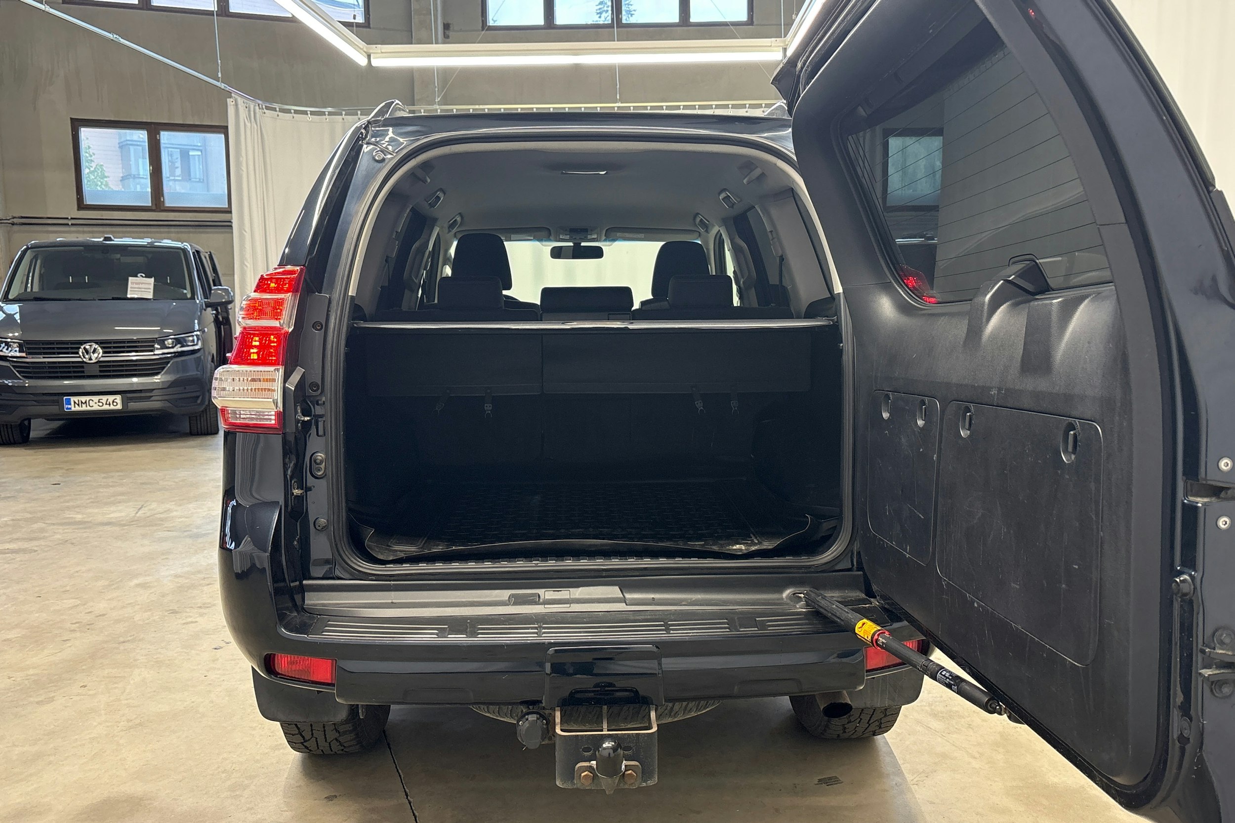 harmaa Toyota Land Cruiser 2014 kuva 12.