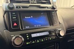 harmaa Toyota Land Cruiser 2014 kuva 17.