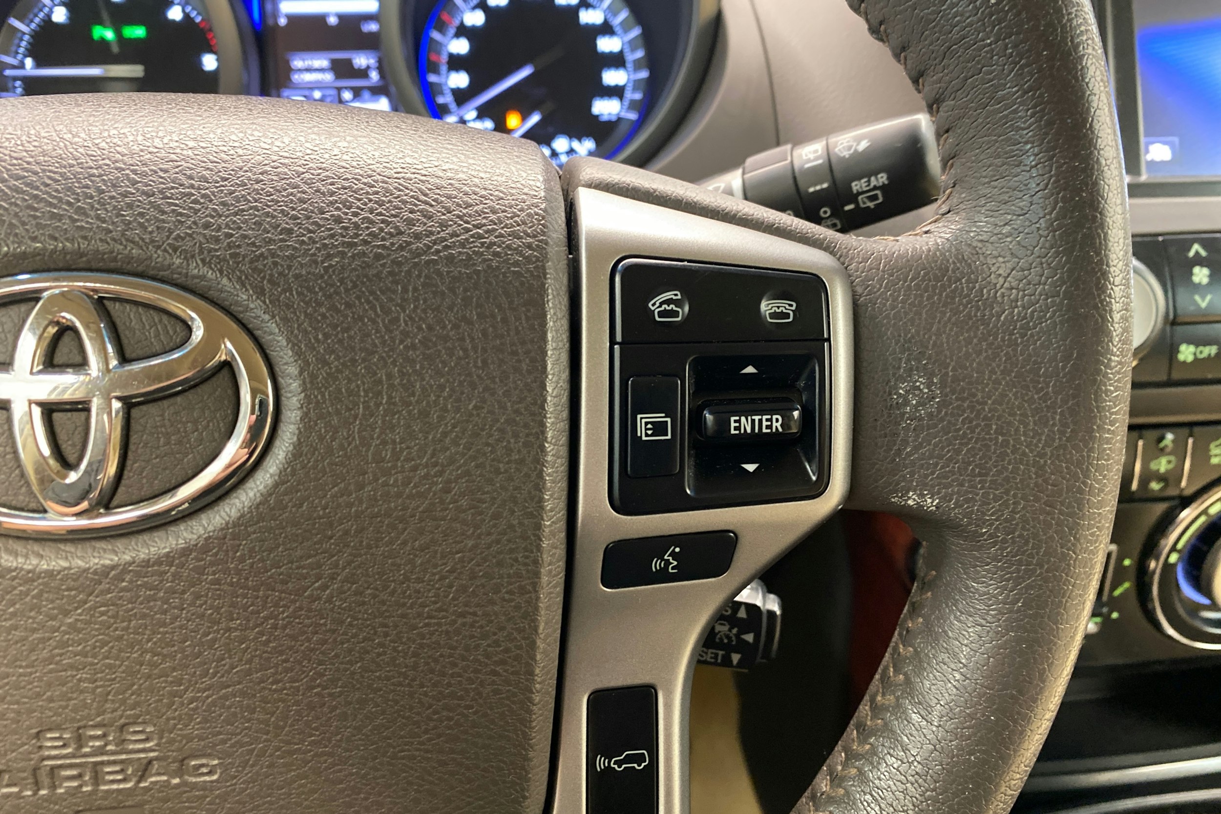 valkoinen Toyota Land Cruiser 2015 kuva 15.