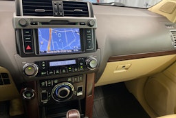 valkoinen Toyota Land Cruiser 2015 kuva 20.