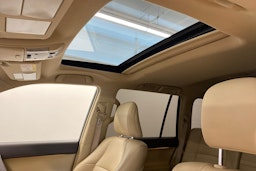 valkoinen Toyota Land Cruiser 2015 kuva 28.