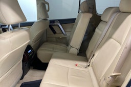 valkoinen Toyota Land Cruiser 2015 kuva 30.