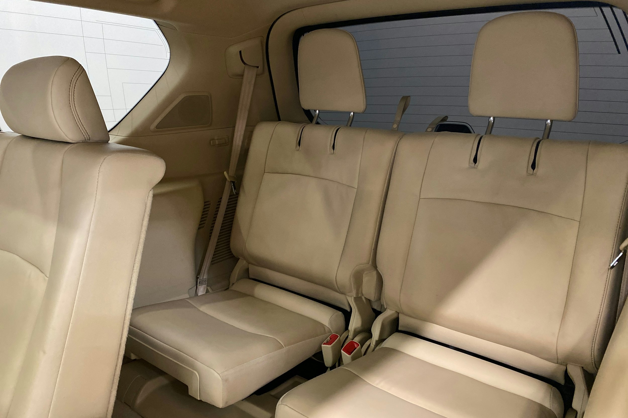 valkoinen Toyota Land Cruiser 2015 kuva 32.