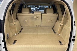 valkoinen Toyota Land Cruiser 2015 kuva 35.