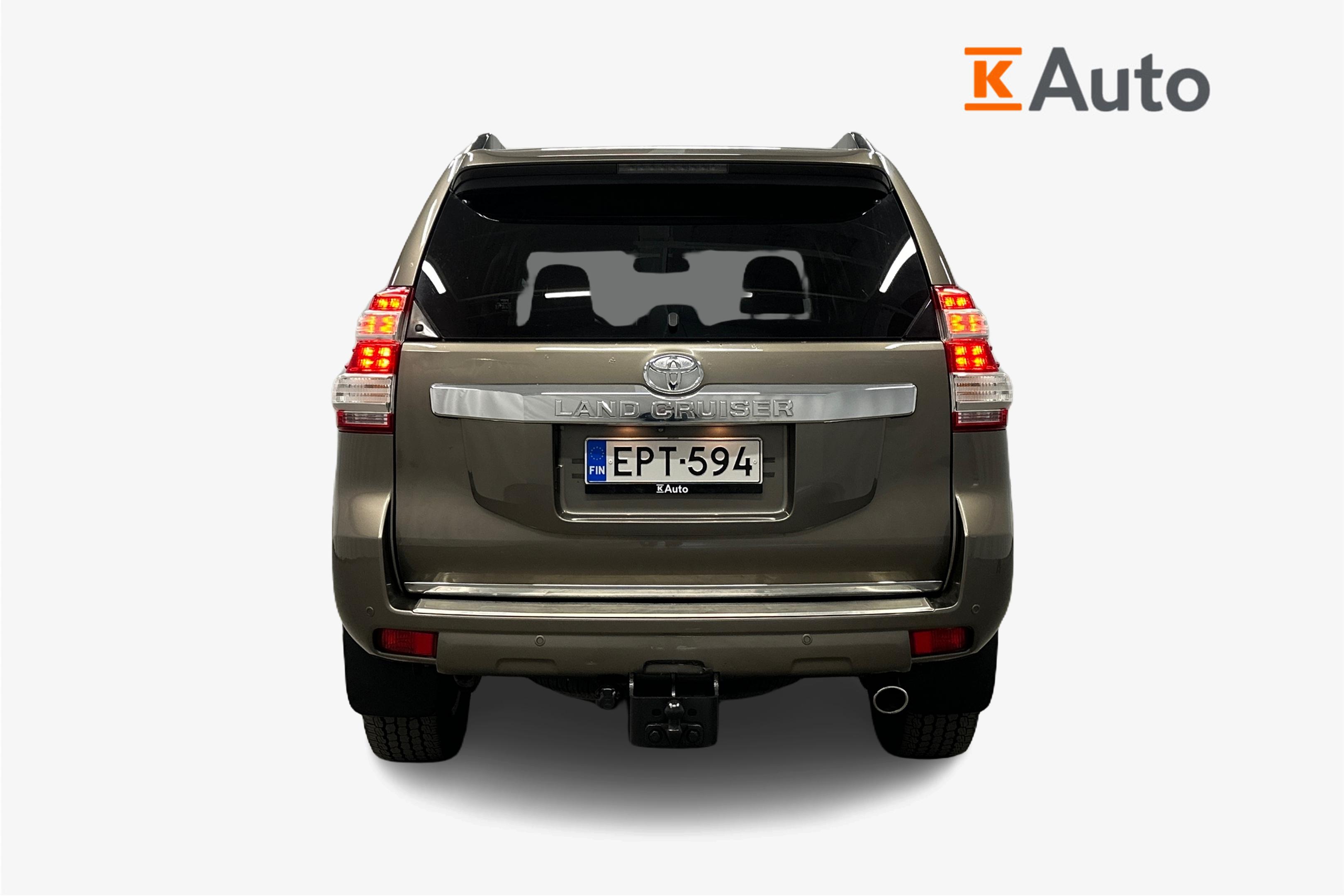 Toyota Land Cruiser 2016, kuva 4/32