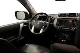ruskea (beige) Toyota Land Cruiser 2016 kuva 9.
