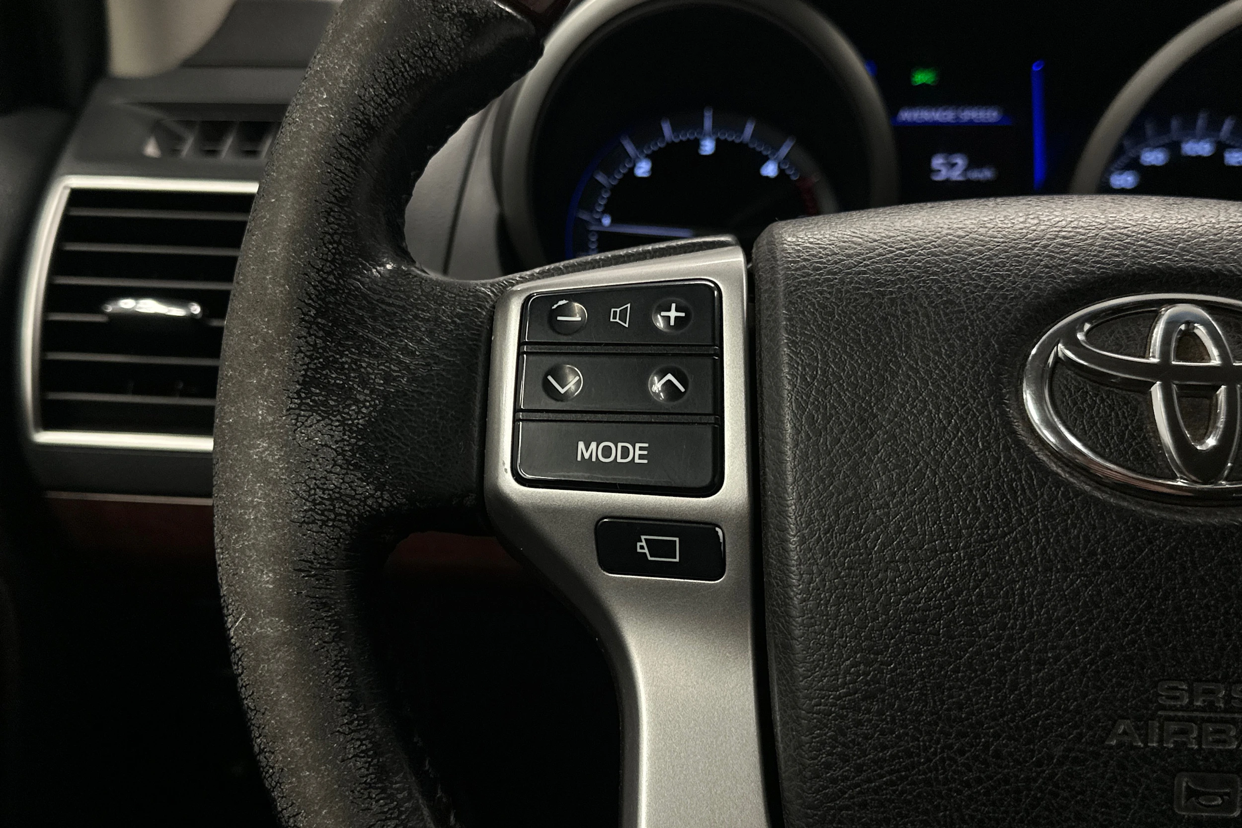 ruskea (beige) Toyota Land Cruiser 2016 kuva 15.