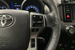 ruskea (beige) Toyota Land Cruiser 2016 kuva 16.