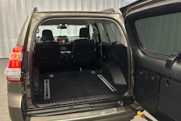ruskea (beige) Toyota Land Cruiser 2016 kuva 31.
