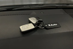 ruskea (beige) Toyota Land Cruiser 2016 kuva 32.