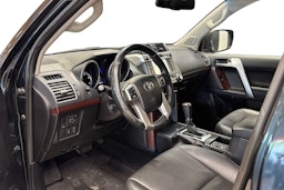 harmaa Toyota Land Cruiser 2016 kuva 7.