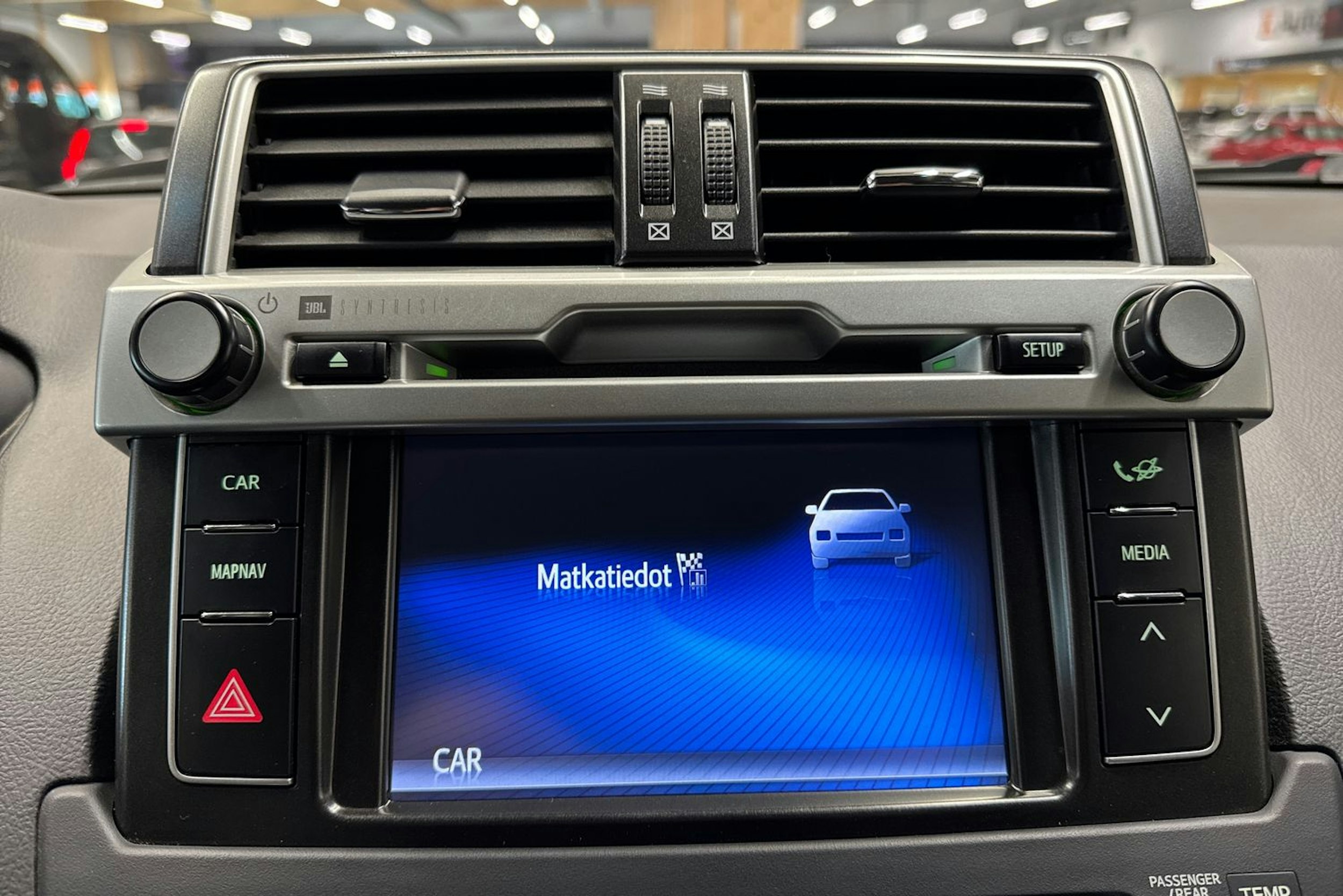 harmaa Toyota Land Cruiser 2016 kuva 20.