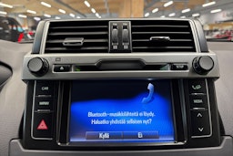 harmaa Toyota Land Cruiser 2016 kuva 21.