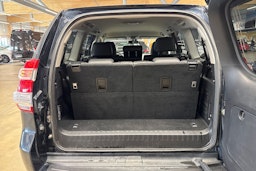 harmaa Toyota Land Cruiser 2016 kuva 30.