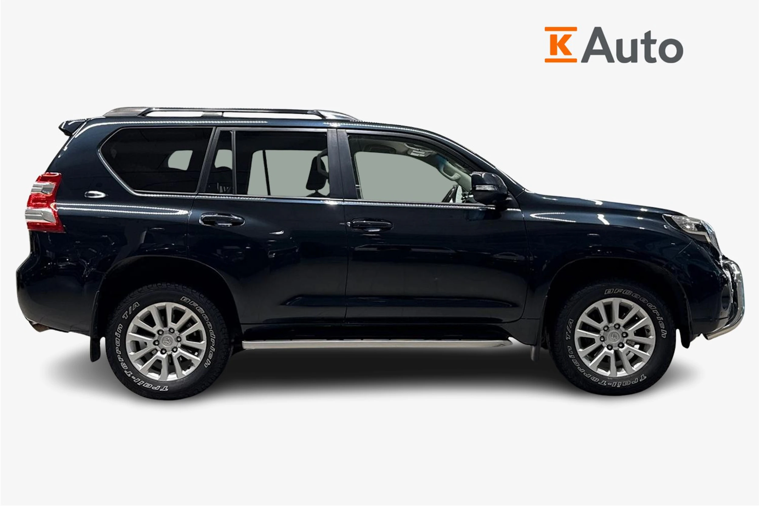 sininen Toyota Land Cruiser 2017 kuva 7.