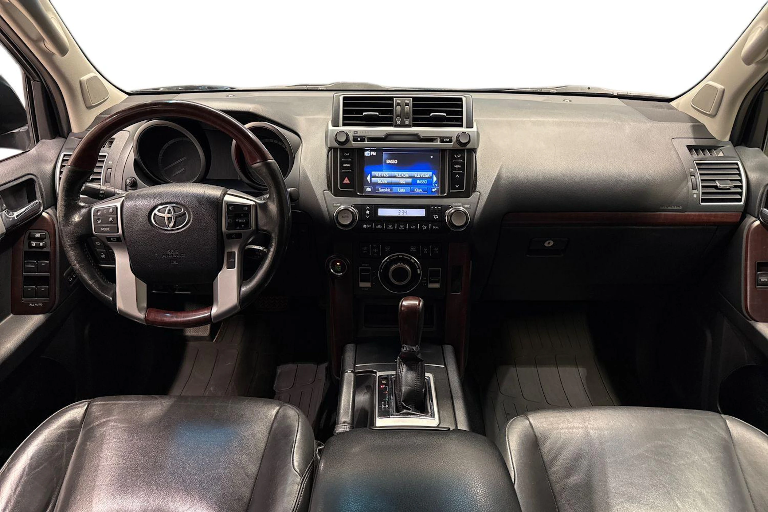 sininen Toyota Land Cruiser 2017 kuva 9.