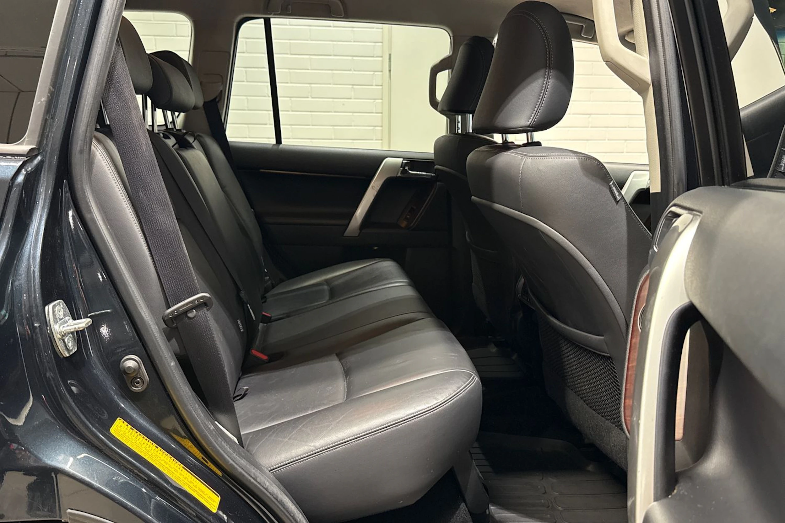 sininen Toyota Land Cruiser 2017 kuva 16.