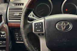 sininen Toyota Land Cruiser 2017 kuva 19.