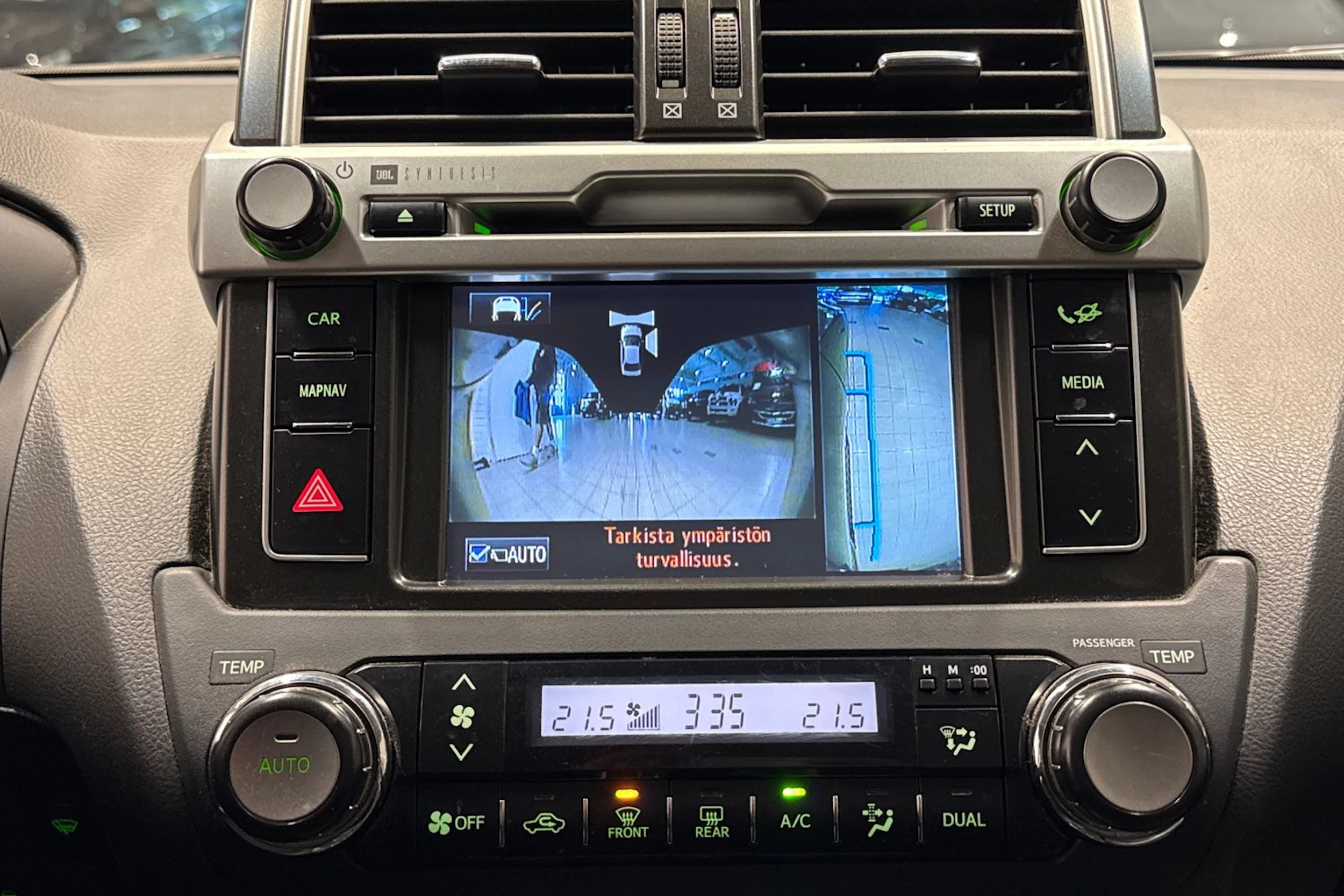 sininen Toyota Land Cruiser 2017 kuva 23.
