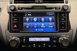 sininen Toyota Land Cruiser 2017 kuva 24.