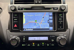sininen Toyota Land Cruiser 2017 kuva 25.