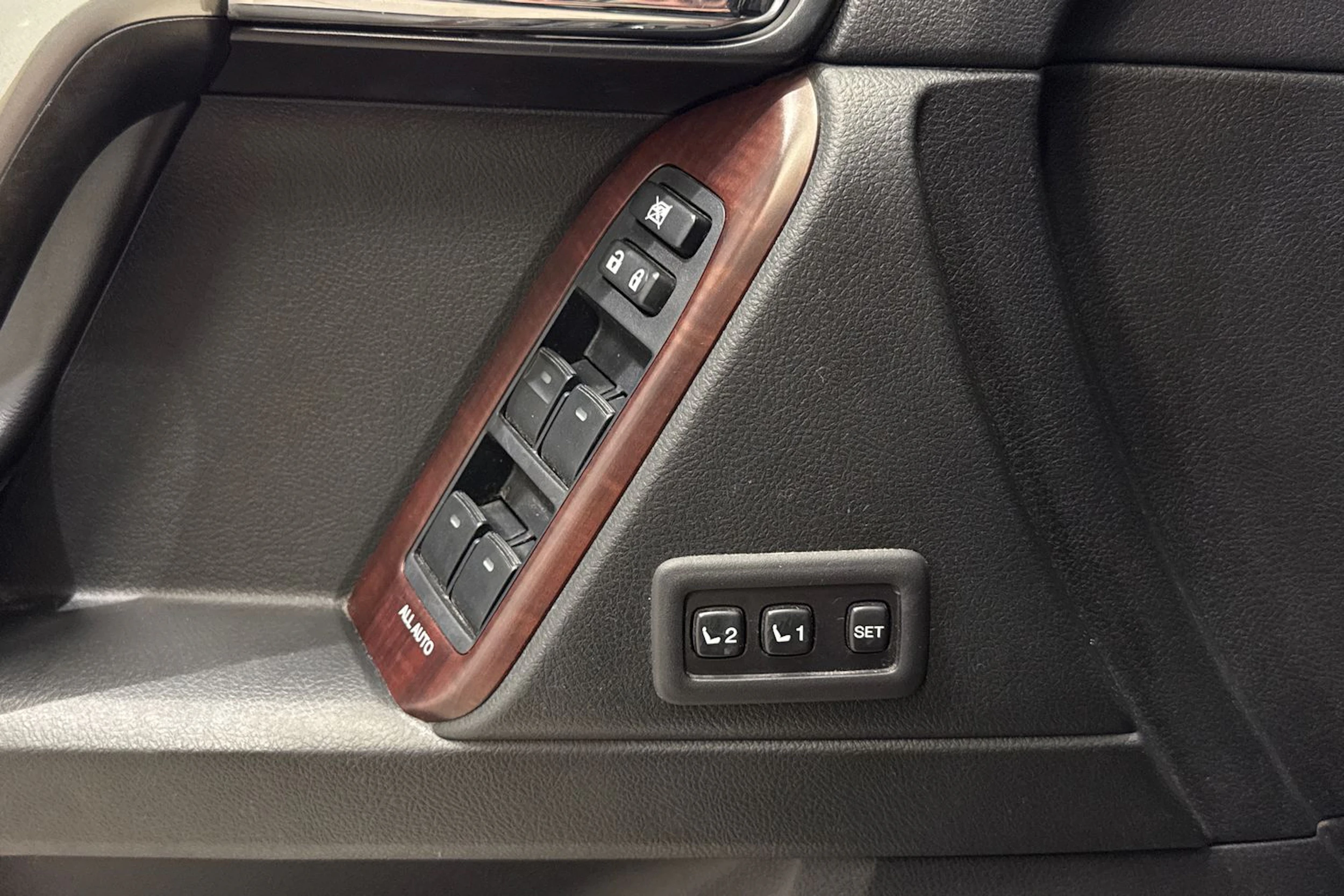 sininen Toyota Land Cruiser 2017 kuva 29.